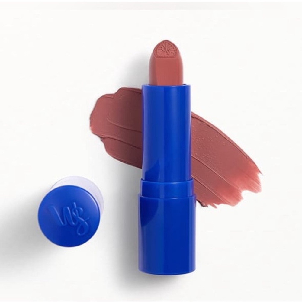 Luxurious Nude Lipstick by What’s Up color Seba